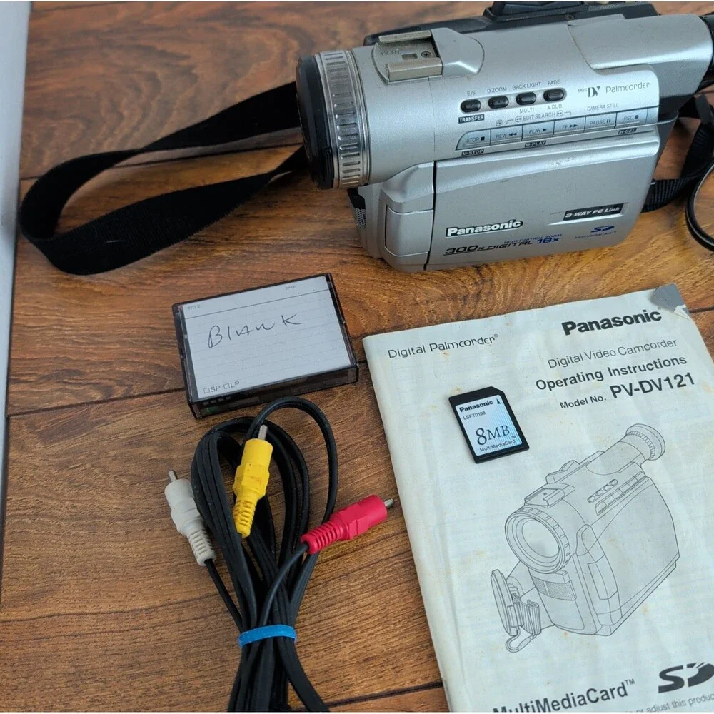 Panasonic PV-DV121D Mini DV Digital SD Card Palmcorder Camcorder Camera - READ